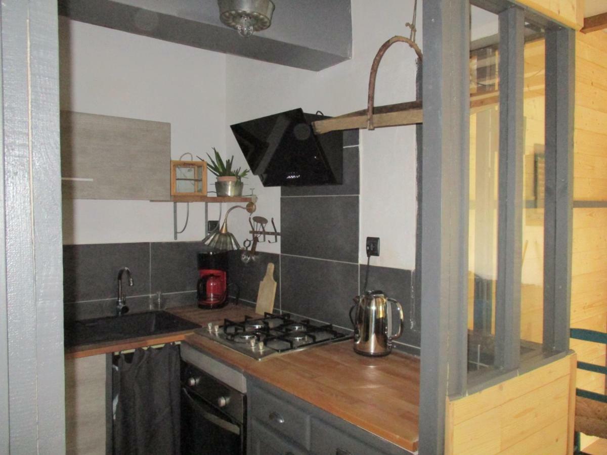 La Grange Aux Hirondelles Bed & Breakfast Sancoins Dış mekan fotoğraf