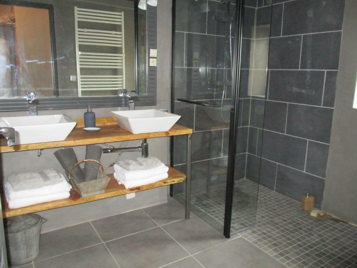 La Grange Aux Hirondelles Bed & Breakfast Sancoins Dış mekan fotoğraf